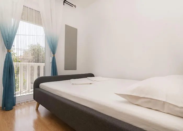 Appartement Anda-2 By Interhome Trogir